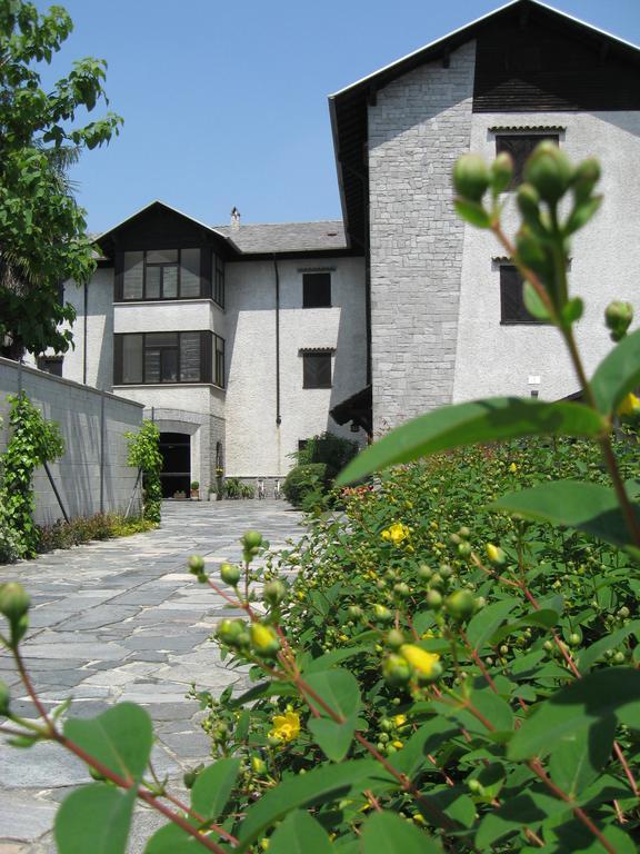 La Bottega Del Falegname Vanzaghello Luaran gambar